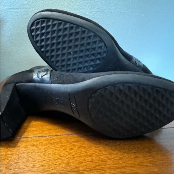 ☔️ AEROSOLES Black Ankle Boots - Picture 2 of 7